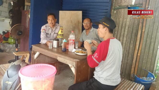 
Aiptu Ragil Sambangi Tokoh Masyarakat RW 01, Ajak Warga Wujudkan Lingkungan Aman dan Harmonis