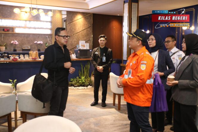 
Wamendagri Bima Arya Dorong Masyarakat Manfaatkan Transportasi Publik