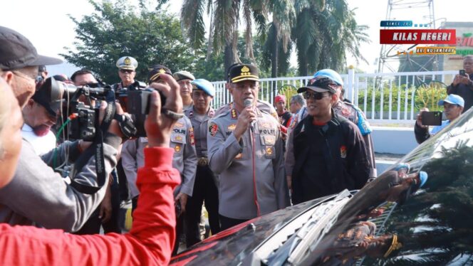 
Ribuan Buruh di Jakarta Timur Rayakan May Day 2025, Polisi Lakukan Pengamanan Ketat