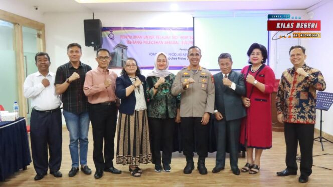 
Kapolres Metro Jakarta Timur Berikan Pembinaan kepada Pelajar Sidi HKBP Sutoyo: Bahas Isu Krusial Remaja