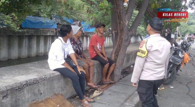 
Bhabinkamtibmas Duri Pulo Intensifkan Patroli dan Sambang Warga untuk Jaga Kamtibmas