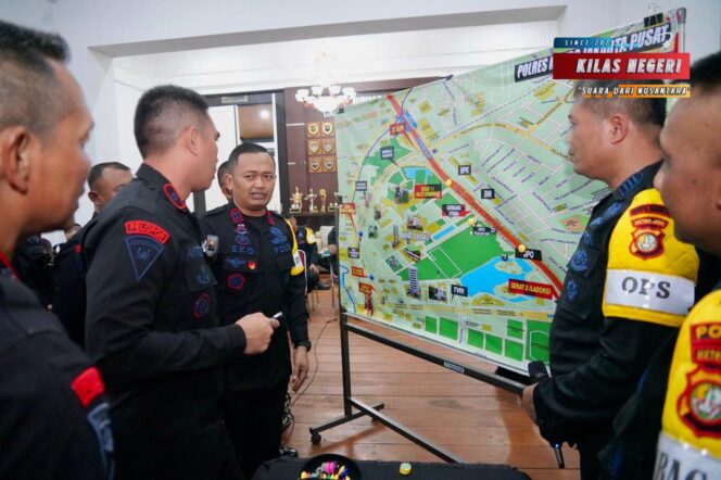 
Brimob Polda Metro Jaya Gelar Gladi Posko dan Tactical Wall Game Jelang Sidang Internasional PUIC ke-19 di Jakarta