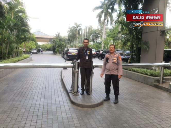 
Patroli 1052 Unit Samapta Pemantauan Wilayah Sambangi Hotel Fairmont