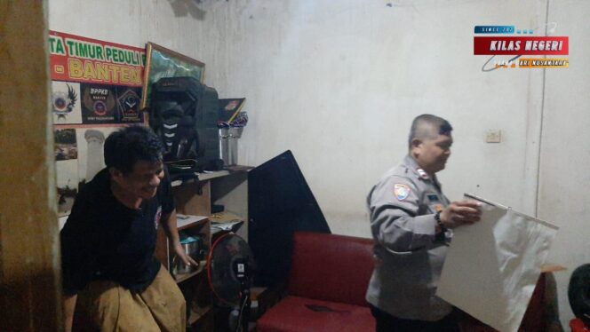 
Polsek Pulogadung Lakukan Netralisasi Warna Pos Ormas BPPKB Banten di Pisangan