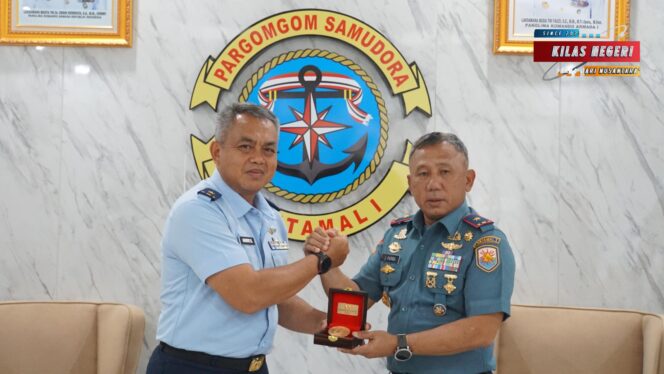 
Komandan Lantamal I Terima Kunjungan Kerja Tim Pokja Puldata Siber Mabes TNI