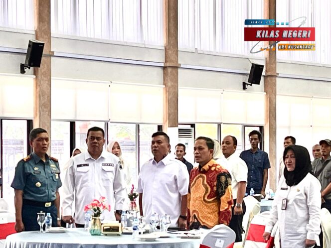 
Danlanal Bintan Hadiri Acara Pemberdayaan Masyarakat Nelayan di Pulau Kecil Terluar