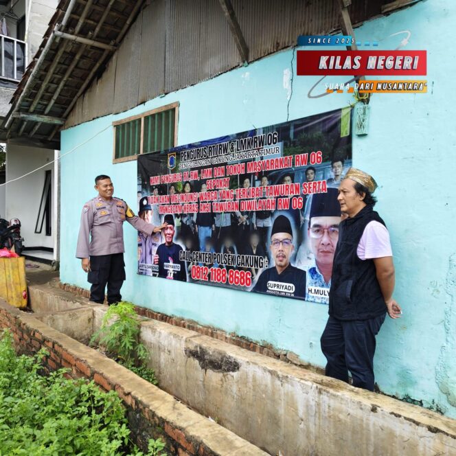 
Warga Penggilingan Sepakat Perangi Tawuran, Spanduk Himbauan Dipasang Bersama Polisi