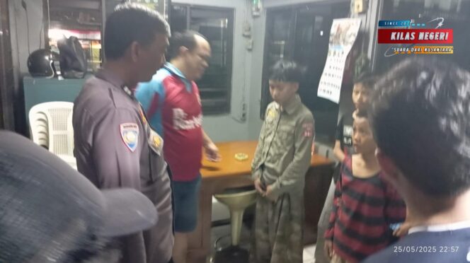 
Cegah Tawuran Sejak Dini, Polisi Amankan 4 Anak di Bawah Umur di Cipinang