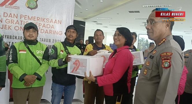 
Dalam Rangka Peringati HUT Bhyangkara Ke 79 Polres Jakarta Timur Gelar Bhakti Sosial dan Bhakti Kesehatan