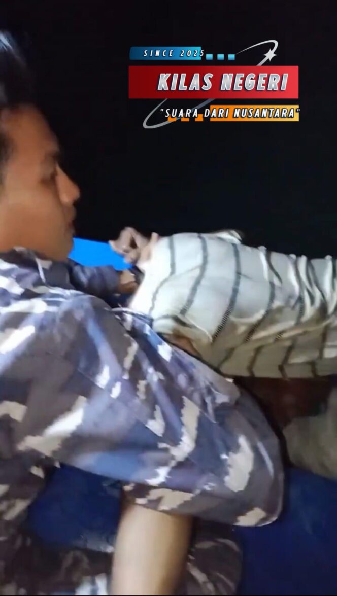 
Aksi Cepat Personel Lanal Simeulue Menolong Masyarakat Tenggelam di Perairan Pantai Desa Padang Bakau Aceh Selatan