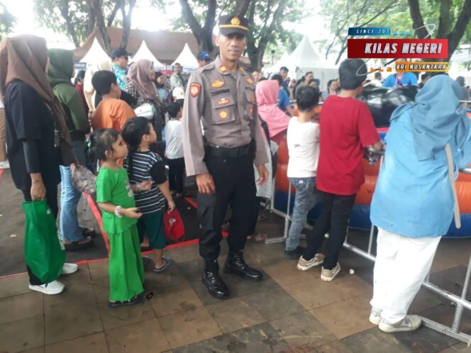 
Polsek Cipayung Amankan Kunjungan TMII, Data Pengunjung Stabil dan Situasi Kondusif