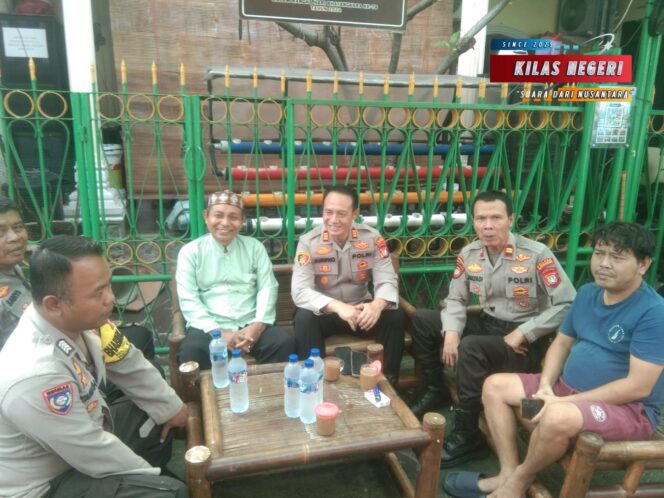 
Kapolsek Matraman Kunjungi Tokoh Agama, Bahas Curanmor dan Potensi Tawuran Remaja