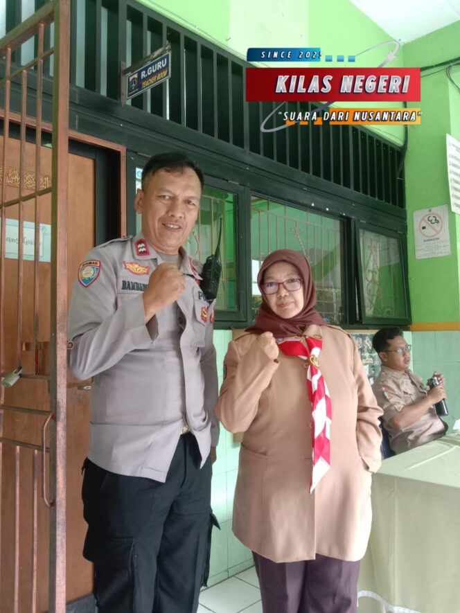 
Polisi Sambangi Sekolah di Makasar, Tekankan Pentingnya Pengawasan Anak dan Cegah Bullying