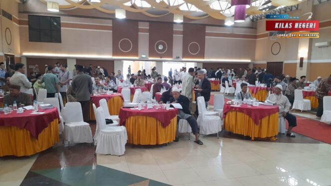 
AMANAT DAN TUNTUTAN REFORMASI MASIH DILAKSANAKAN PEMERINTAH, 21 MEI HARI REFORMASI NASIONAL DIHARAPKAN FKAAI MENJADI HARI MENGENANGNYA TERWUJUDNYA REFORMASI DI INDONESIA