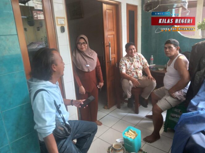 
Polsek Cakung Selidiki Kasus Pencurian Sepeda Motor Kurir Paket di Gang H. Mohrim