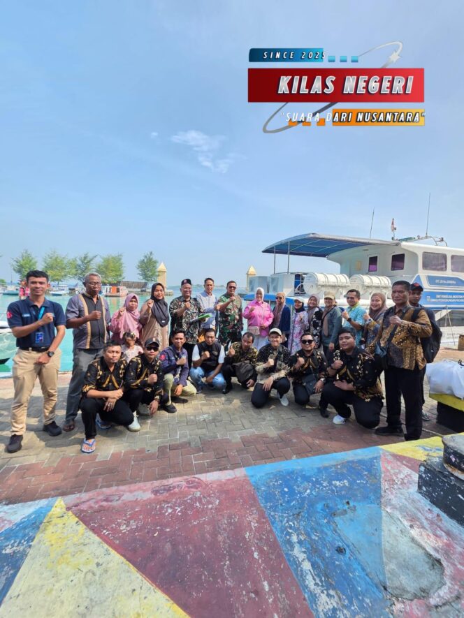 
Kunker ke Kepulauan Seribu, Fahira Idris Jaring Aspirasi Warga Soal Air Bersih hingga MBG