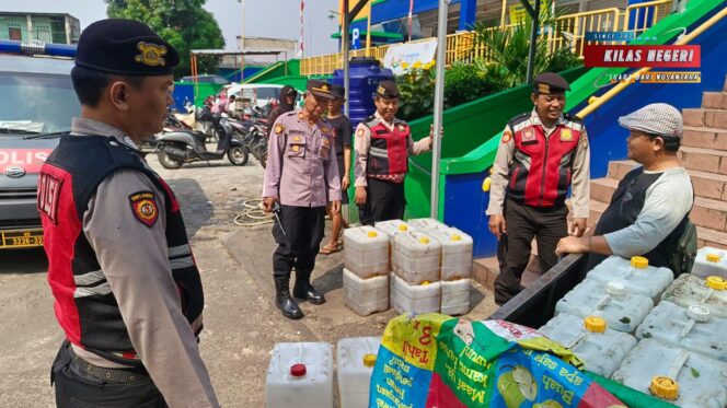 
Polsek Matraman Pantau Harga Sembako di Pasar Palmeriam, Pastikan Ketersediaan Bahan Pokok untuk Warga