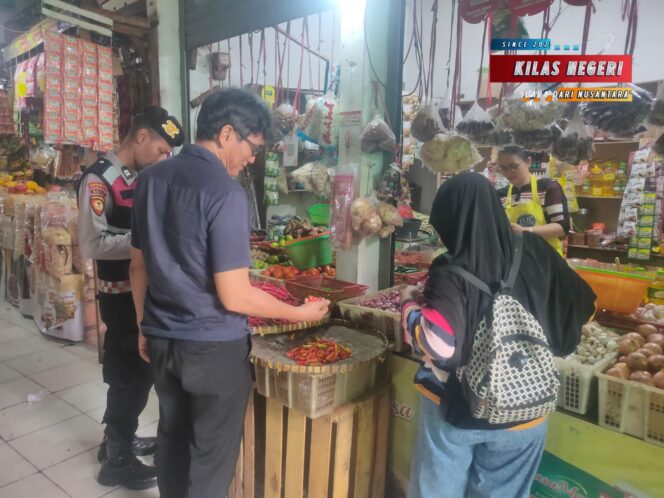 
Pemantauan Harga Sembako di Pasar Palmeriem, Matraman: Stabil Namun Perlu Waspada