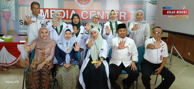 
Bidang Pemberdayaan Perempuan & Anak DPP FPMM Silaturahmi Dan Audiensi Dengan Kesbangpol Kota Jakarta Timur