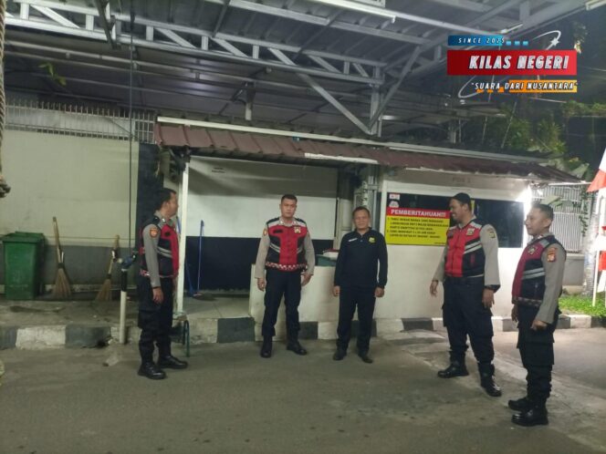 
Polsek Pulogadung Intensifkan Patroli Malam, Bangun Dialog dan Redam Potensi Gangguan Kamtibmas