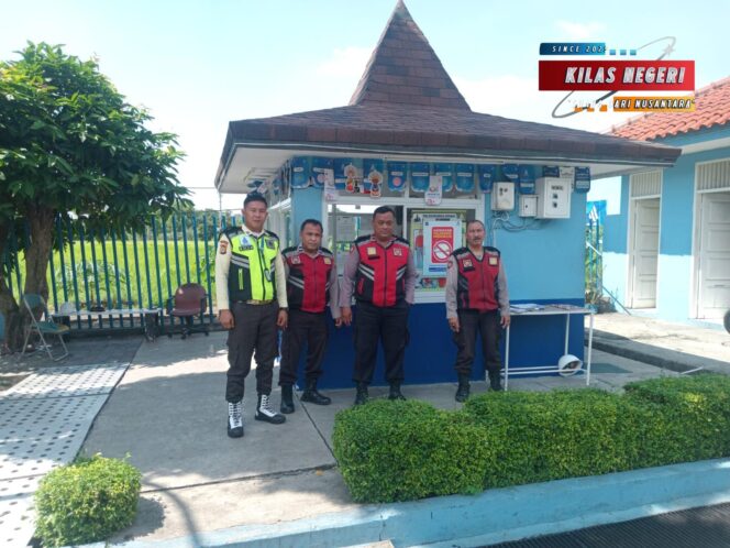 
Unit Samapta Polsek Pulogadung Laksanakan Patroli Dialogis dan Cooling System di Area PAM Jaya