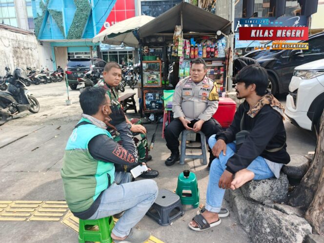 
Sinergi Polri dan Ojol, Wujudkan Keamanan Lewat Kunjungan Humanis di Rawamangun