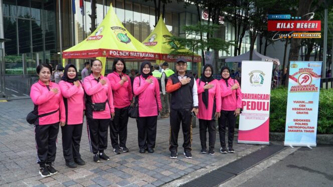 
Peringati Hari Bhayangkara ke-79, Polres Metro Jakarta Timur Gelar Bakti Kesehatan di CFD Setiabudi