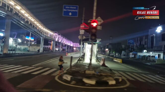 
Unit Reskrim Polsek Pulogadung Laksanakan Patroli Dini Hari, Cegah Aksi 3C dan Tawuran Warga di Titik Rawan