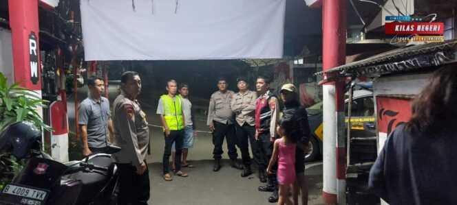 
Kapolsek Makasar Patroli Subuh Antisipasi Tawuran dan 3C, Ajak Warga Aktif Jaga Kamtibmas