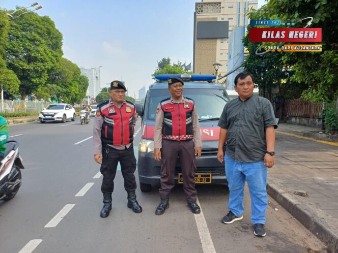 
Patroli Siang Polsek Matraman Antisipasi Kemacetan dan Gangguan Kamtibmas
