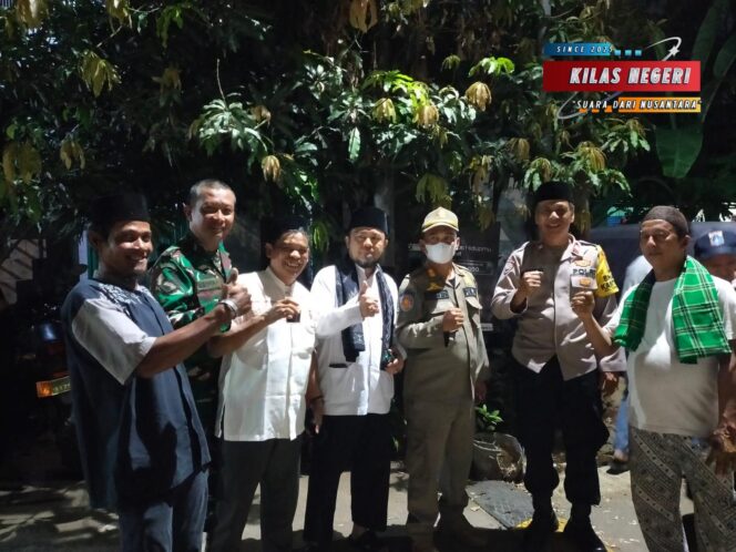 
Meriah dan Kondusif, Polisi amankan Pawai Obor Sambut Tahun Baru Islam Warga RW 04 Cipinang Melayu