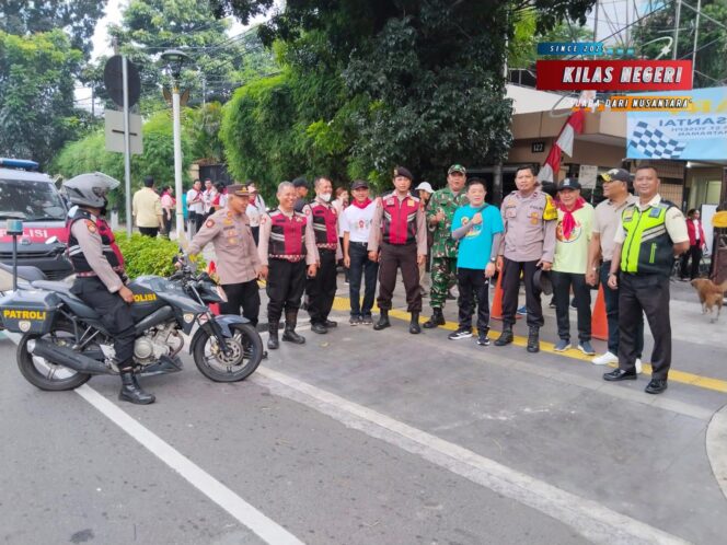 
Polsek Matraman Amankan Jalan Santai HUT Gereja St. Yoseph, Wujudkan Sinergi dan Program “Mantap dan Taktis”