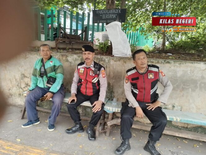 
Polsek Makasar Gelar Strong Point di Jl. Jengki Raya, Antisipasi Tawuran dan Gangguan Kamtibmas