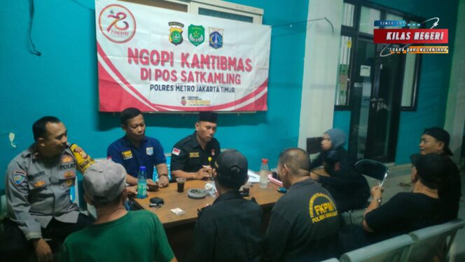 
Polsek Makasar Gelar Ngopi Kamtibmas Bersama FKPM dan Warga, Perkuat Kolaborasi Cegah Gangguan Keamanan