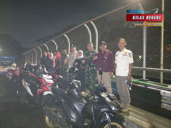 
Polsek Cipayung Gelar Operasi Gabungan Empat Pilar, Antisipasi Kenakalan Remaja dan Gangguan Kamtibmas