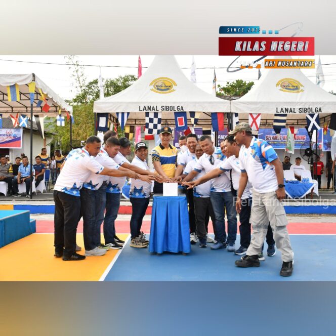 
Semarakkan HUT Ke-80 TNI AL Tahun 2025, Danlanal Sibolga Buka Secara Resmi Open Turnamen Bola Voli Danlanal Cup