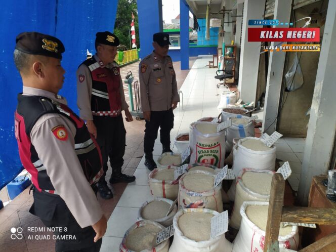 
Polsek Matraman Cek Harga Sembako di Pasar Palmeriam, Pantau Stabilitas dan Ketersediaan Bahan Pokok