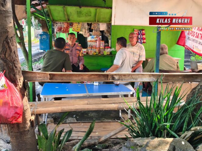 
“Ngopi Kamtibmas”: Ruang Dialog Hangat Warga Penggilingan Bersama Polri untuk Cari Solusi Nyata