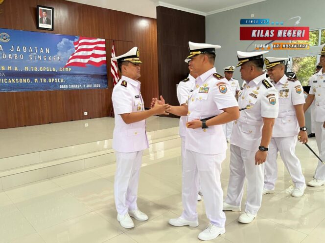 
Danlantamal IV Pimpin Rotasi Pemimpin Baru Lanal Dabo Singkep