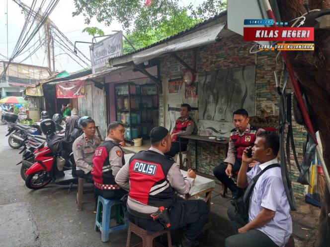 
Polsek Pulogadung Amankan Keberangkatan Simpatisan PDI-P ke PN Jakarta Pusat