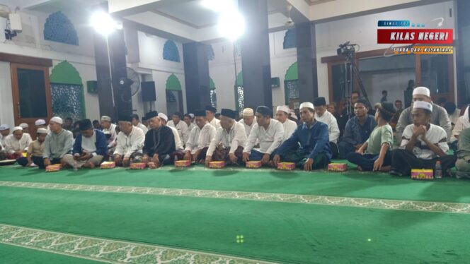 
POLSEK MAKASAR HADIR HUMANIS DI TENGAH TABLIGH AKBAR GEMA 10 MUHARRAM 1447 H DI MASJID USWATUN HASANAH