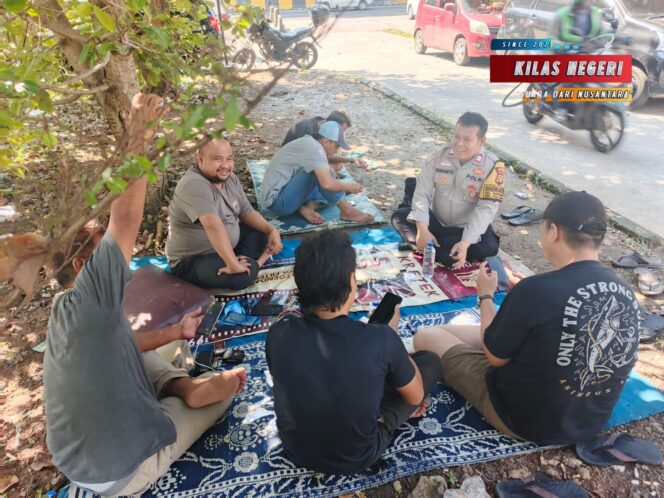 
Polsek Pulogadung Laksanakan Kunjungan Warga, Sampaikan Pesan Kamtibmas di Rawamangun