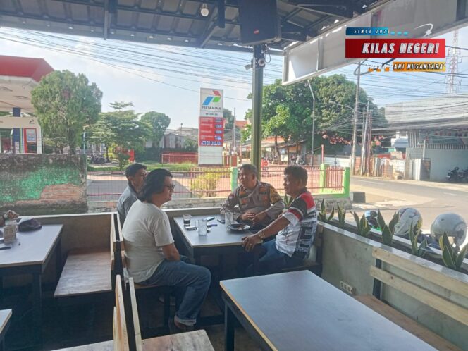 
Bhabinkamtibmas Pondok Kopi Jalankan Program “Mantap dan Taktis”, Ajak Warga Perkuat Keamanan Lingkungan