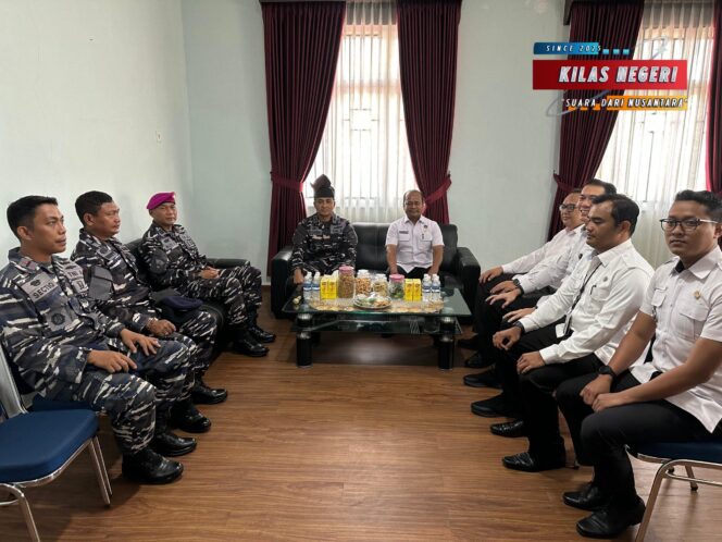 
Pererat Sinergitas dan Silahturahmi, Danlanal DBS Laksanakan Kunjungan Kerja Ke Forkopimda Dabo Singkep