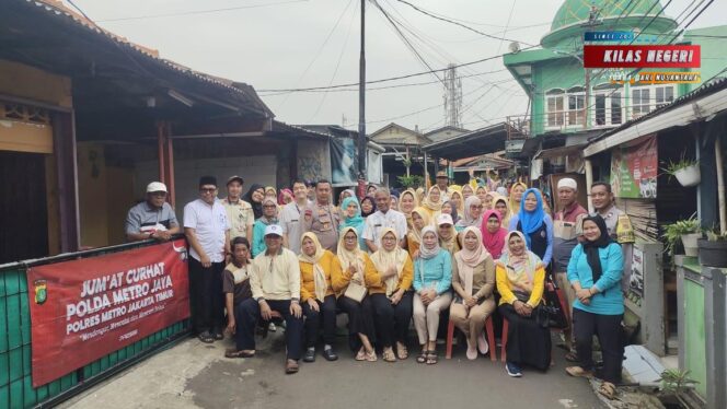 
Dekat dengan Warga, Polsek Makasar Gelar Jumat Curhat di Pinang Ranti: Dengarkan Langsung Keluhan dan Aspirasi Masyarakat