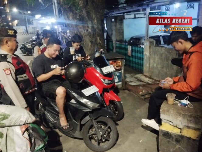 
Polsek Matraman Ajak Remaja Pulang Lewat Patroli Dialogis, Cegah Tawuran Sejak Dini Hari