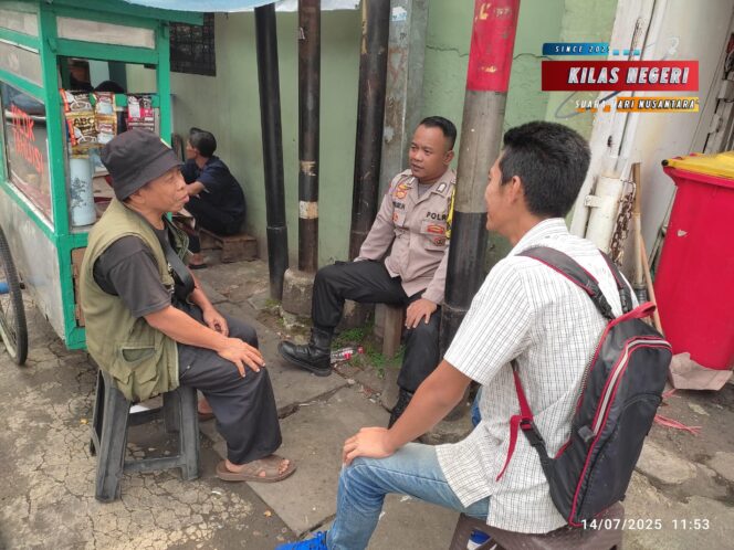 
Kolaborasi Polisi dan Warga: Jaga Utan Kayu Selatan dari Potensi Gangguan Kamtibmas