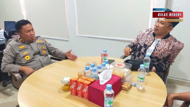 
Pererat Sinergi dengan Ulama, Kapolsek Cakung Terima Kunjungan Pengurus Nahdlatul Ulama Jakarta Timur