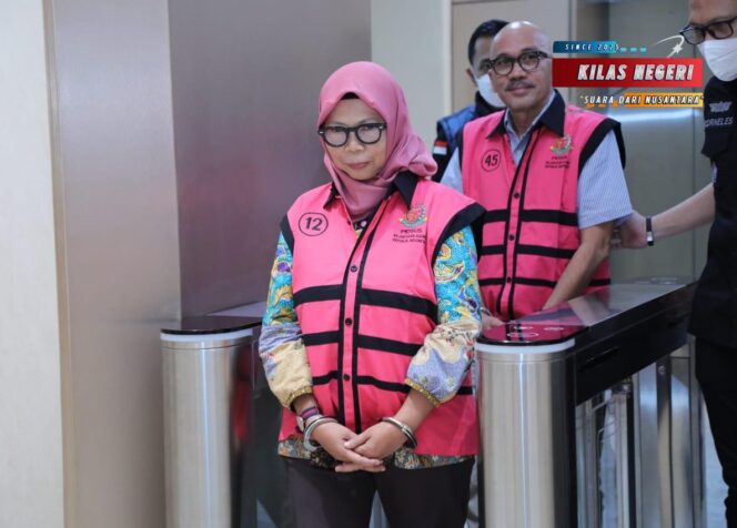 
Penyidik JAM PIDSUS Tetapkan 4 Orang Tersangka Perkara Digitalisasi Pendidikan Kemendikbudristek