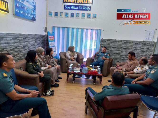 
Jalin Sinergitas Antar Penegak Hukum, Kadiskum Lantamal I Terima Kunjungan Silaturahmi Pj. Kepala Satuan Pelayanan Karantina Belawan